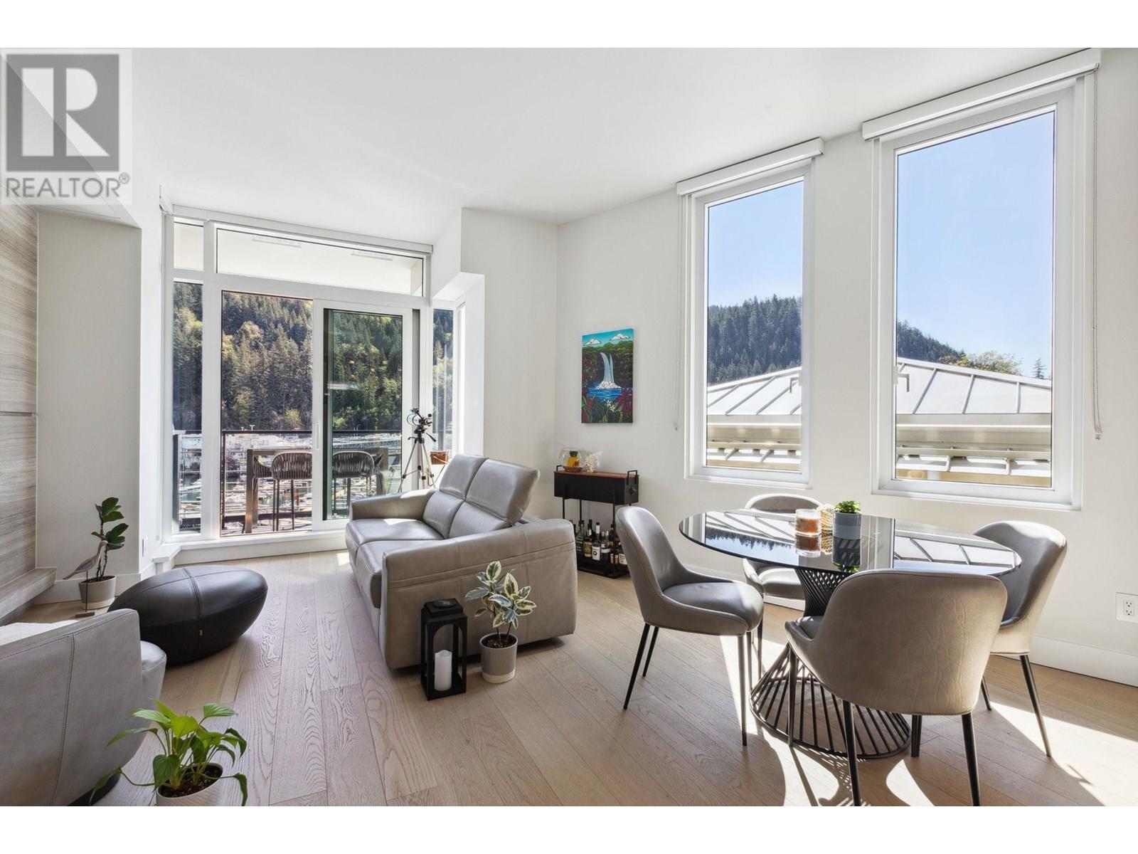 509 6707 NELSON AVENUE, West Vancouver