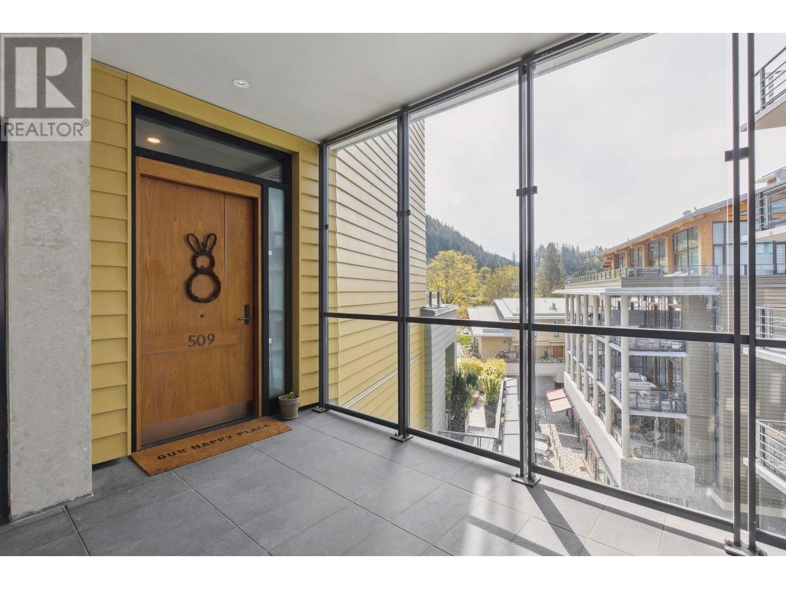 509 6707 NELSON AVENUE, West Vancouver