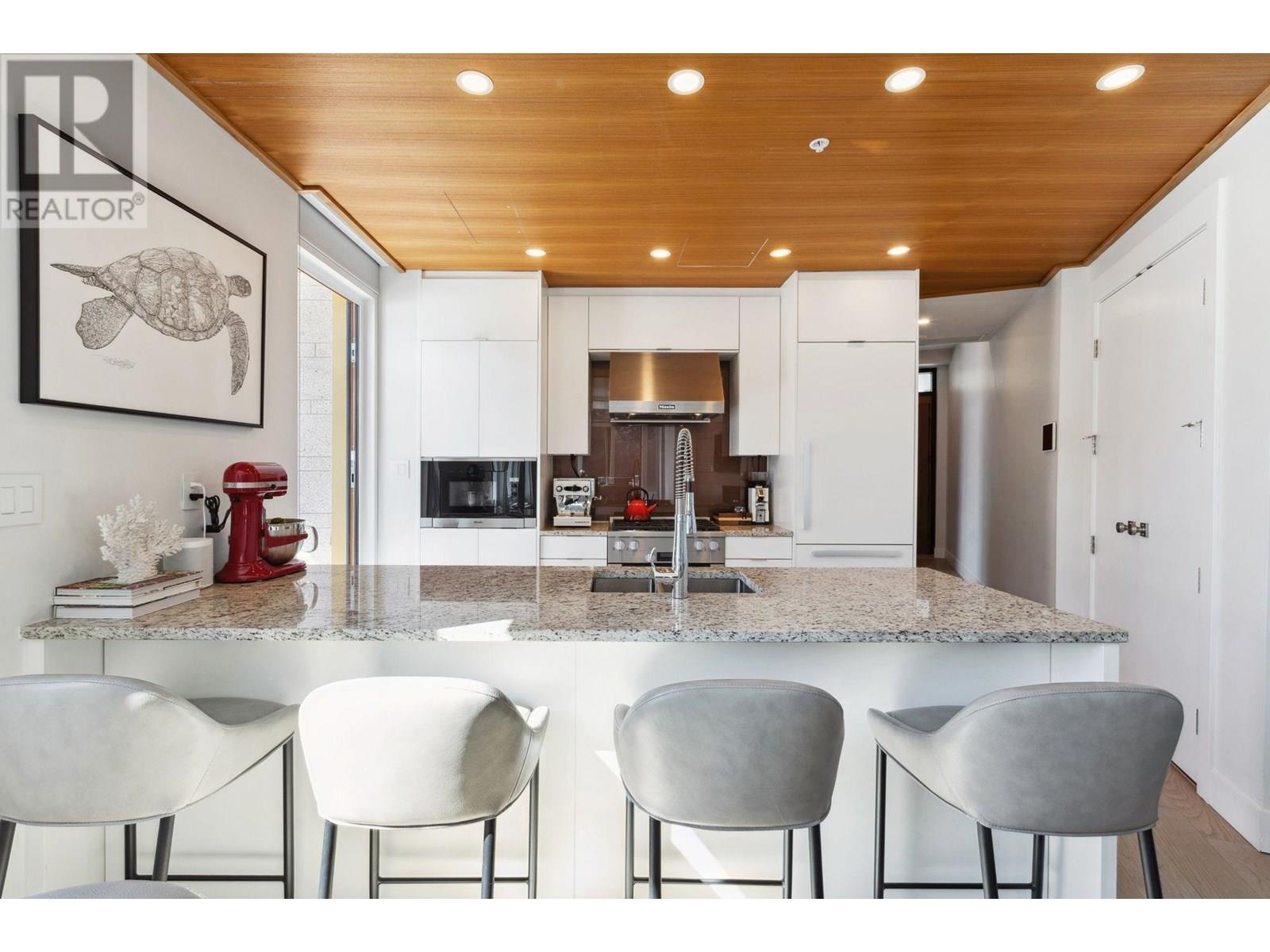 509 6707 NELSON AVENUE, West Vancouver