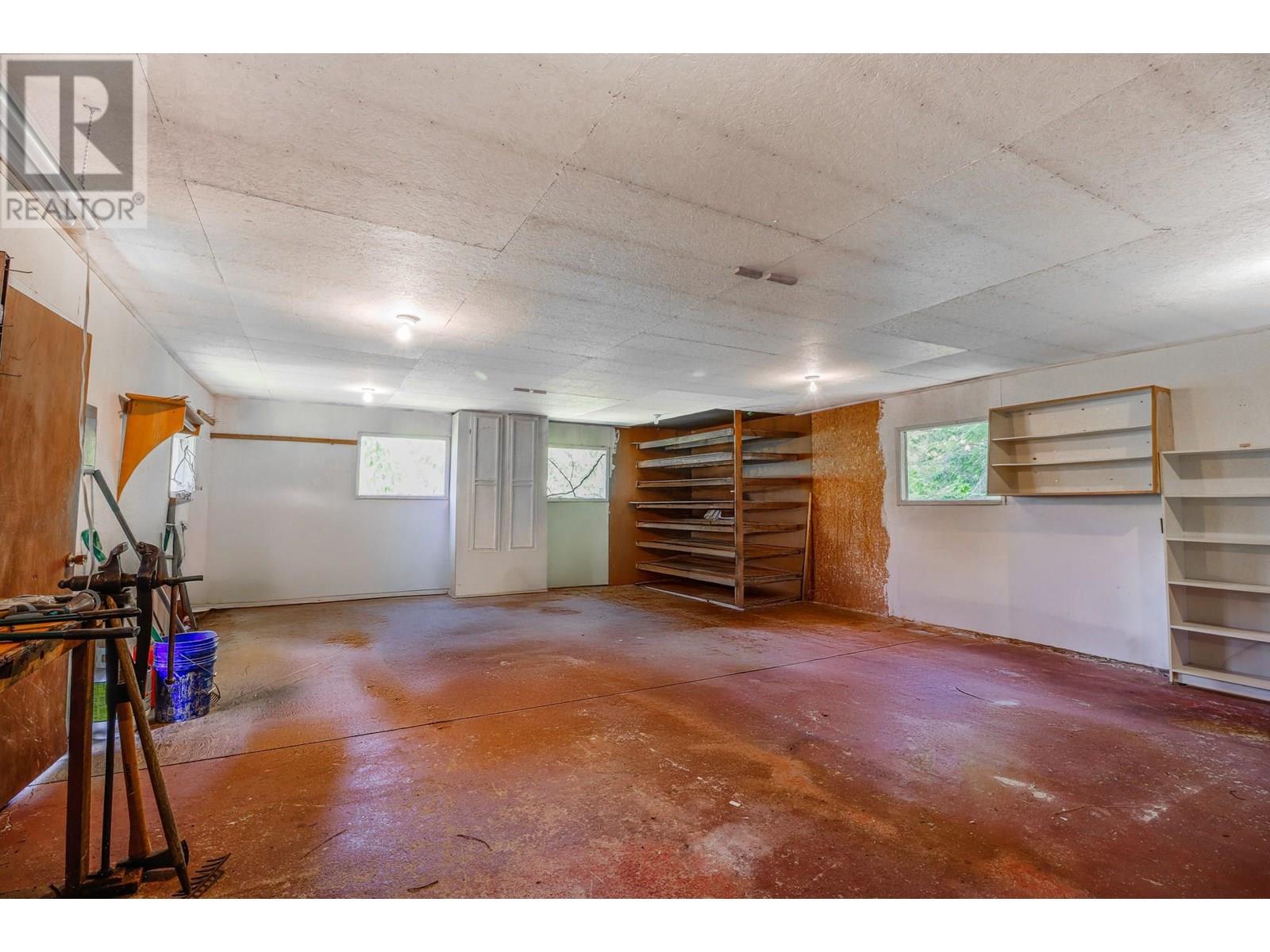 15730 PETERS Road, Crawford Bay