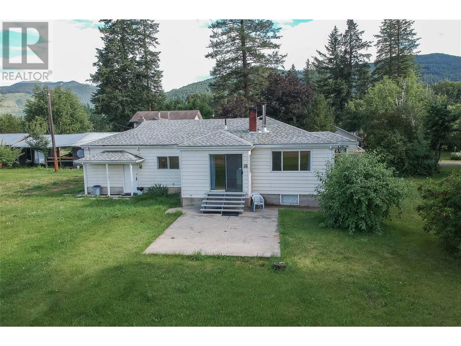 177 Creighton Valley Road, Lumby