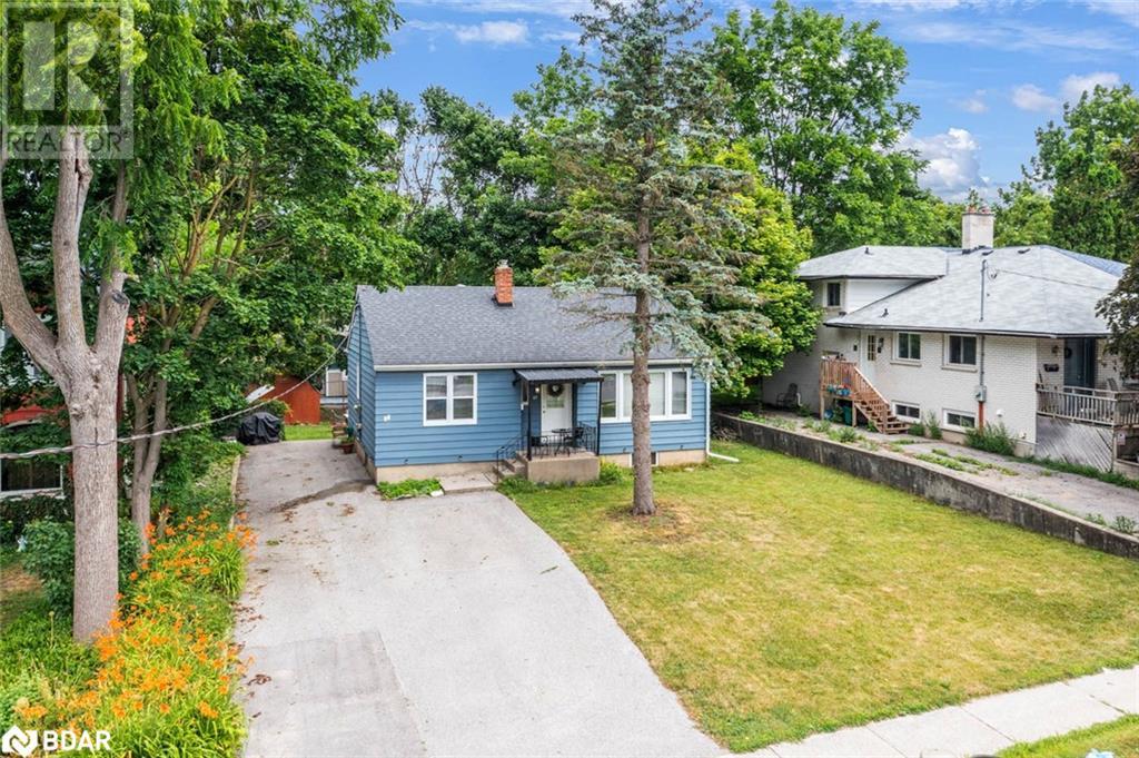 Photo 1 of 88 Penetang Street, Barrie ON