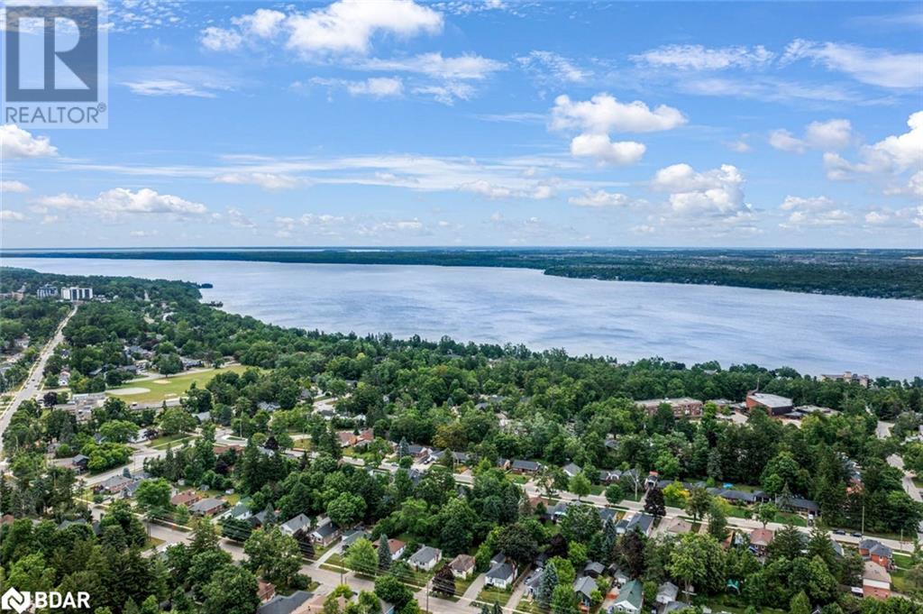 Photo 32 of 88 Penetang Street, Barrie ON