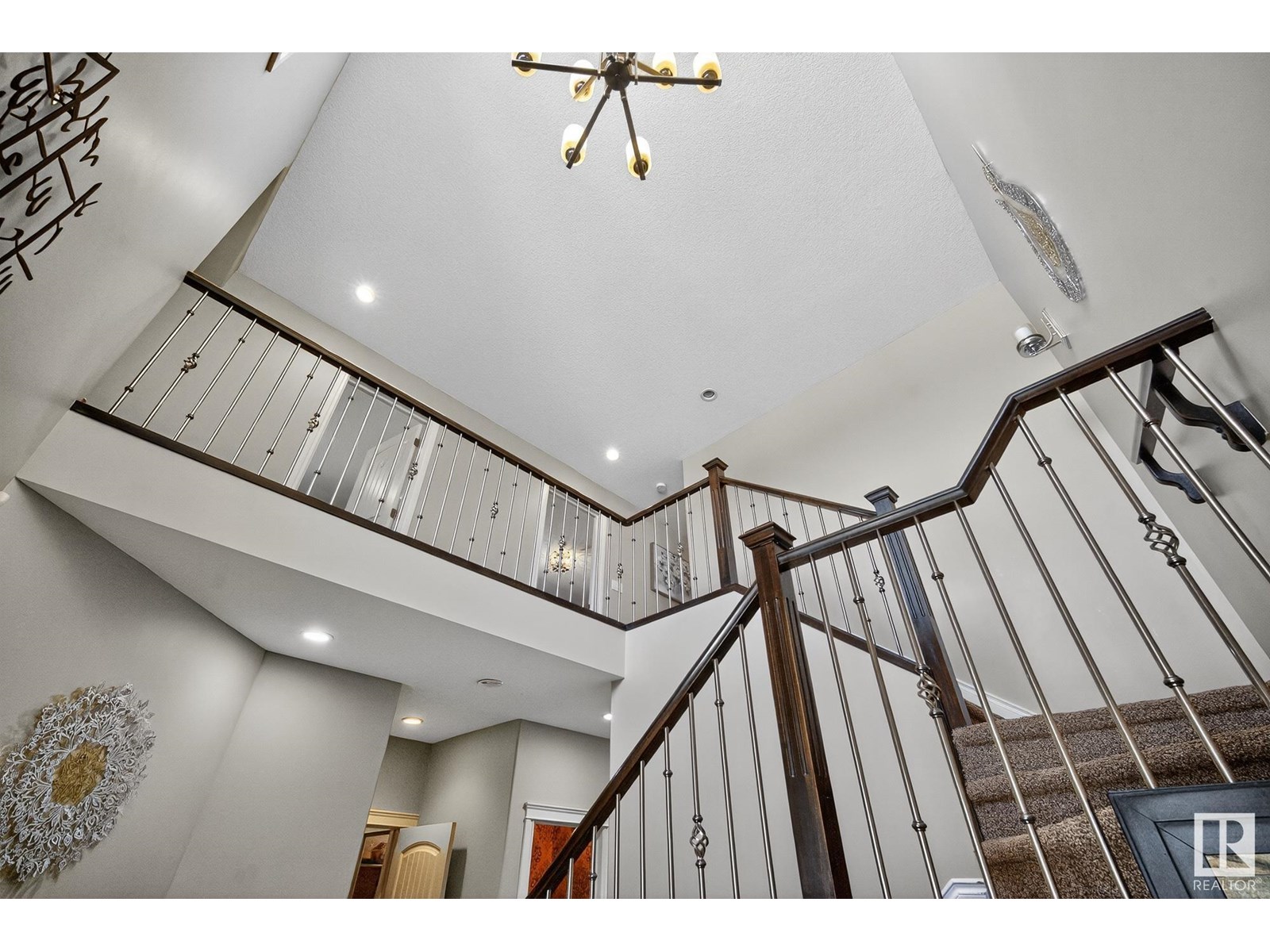 Photo 17 of 16259 137 St Nw, Edmonton AB