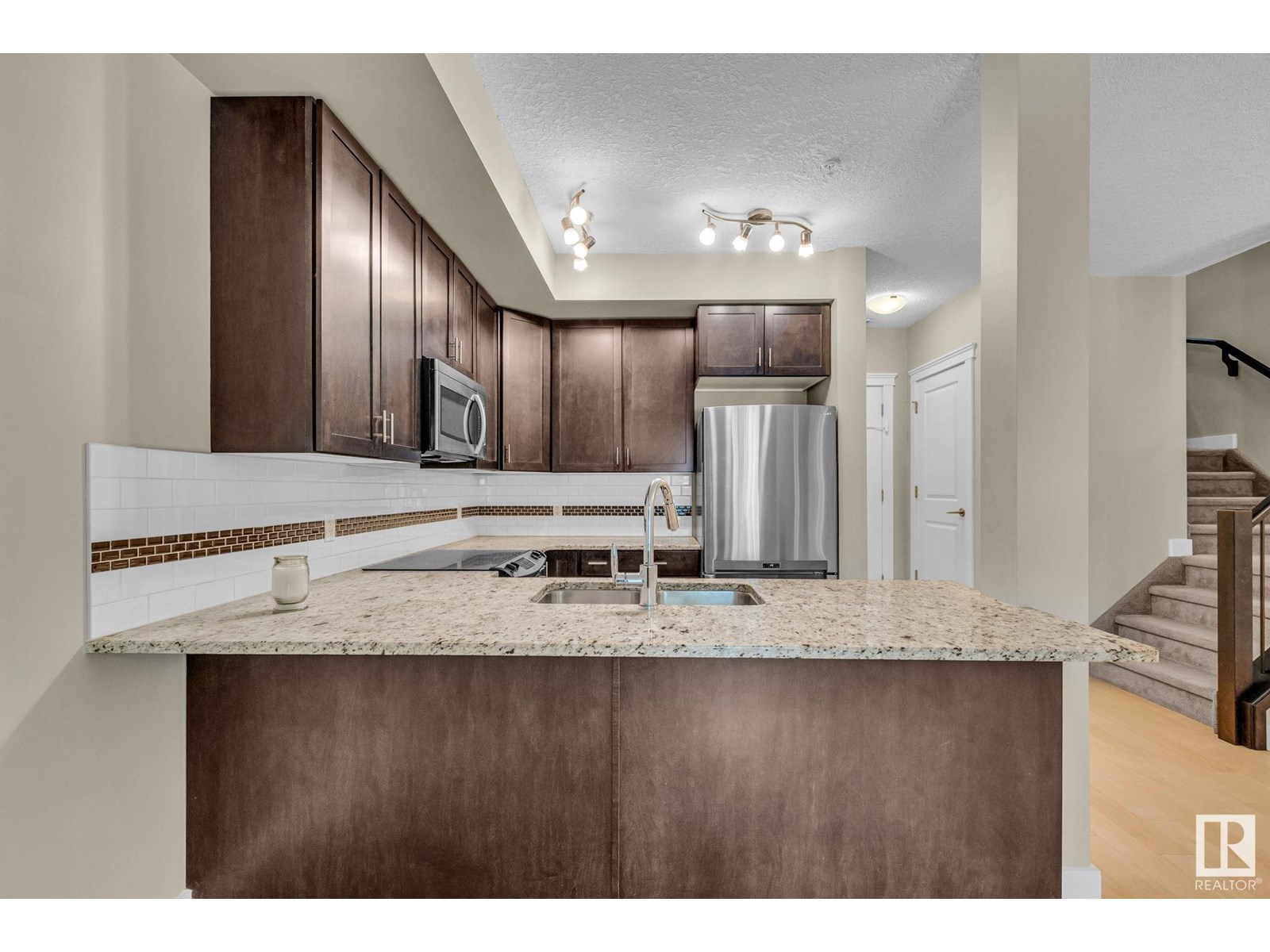 Photo 9 of 4 11518 76 Av Nw, Edmonton AB