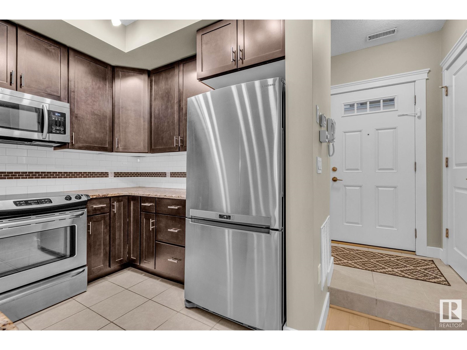 Photo 11 of 4 11518 76 Av Nw, Edmonton AB