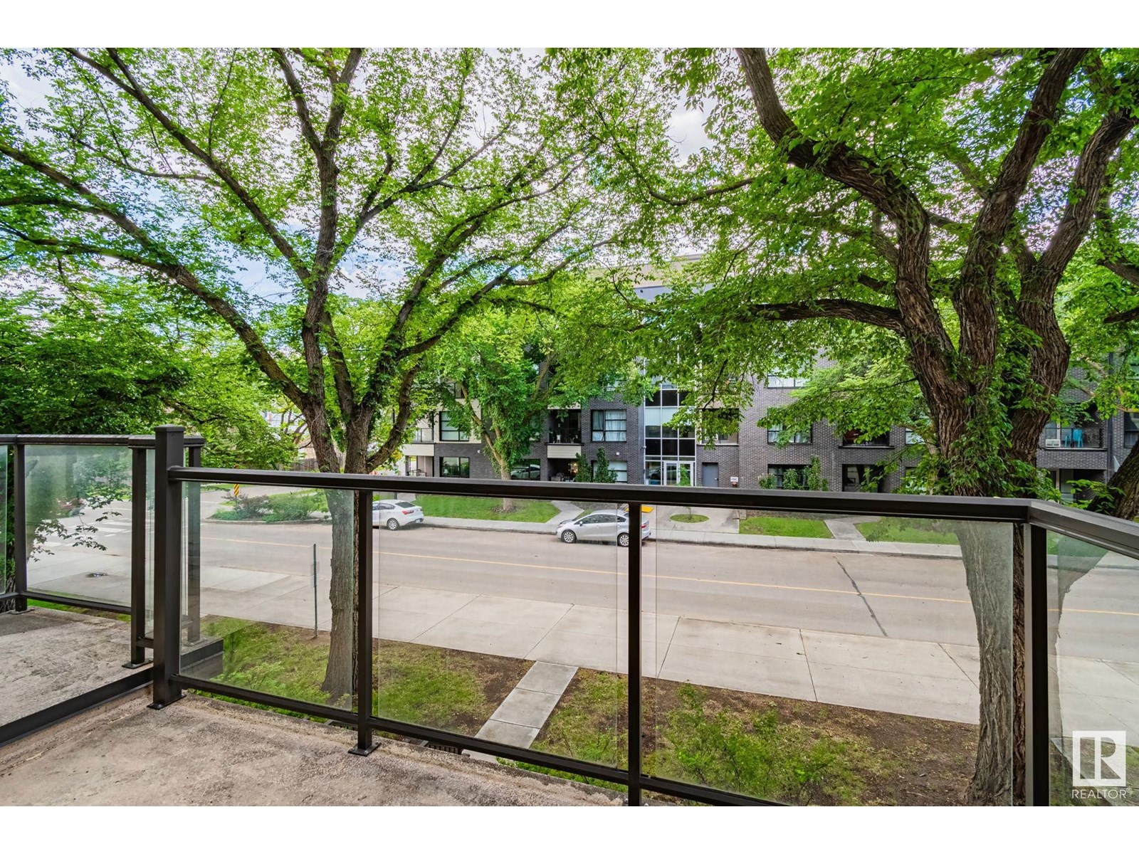 Photo 38 of 4 11518 76 Av Nw, Edmonton AB