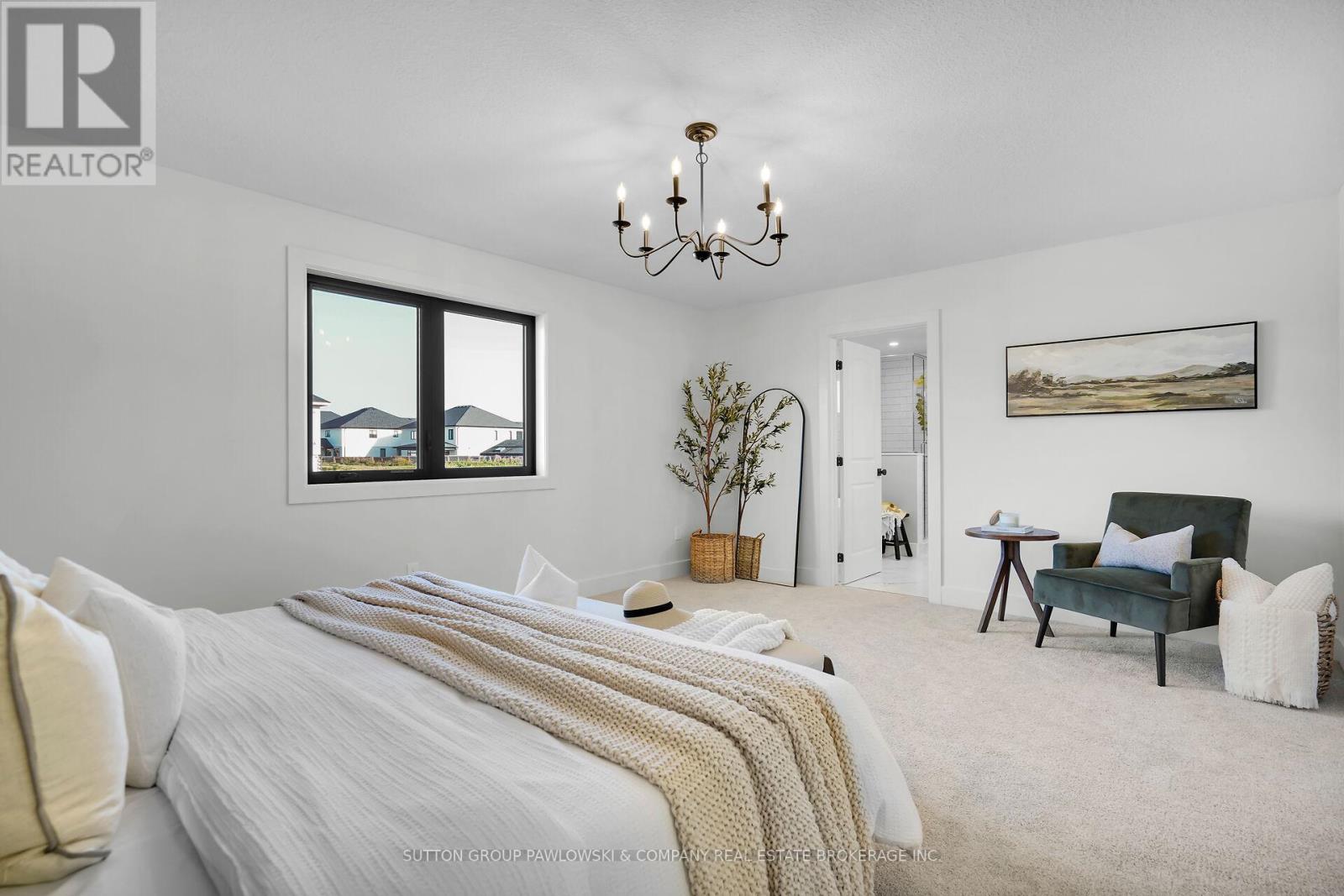 Single Family House for Sale in  SPRUCE CRESCENT North Middlesex (Parkhill) 