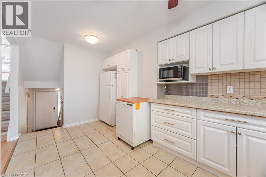 Photo 10 of 281 Bluevale Street N Unit 23, Waterloo ON