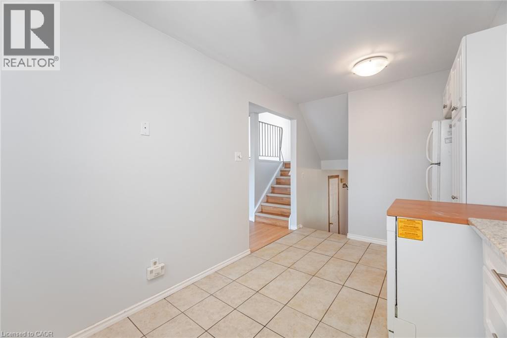 Photo 11 of 281 Bluevale Street N Unit 23, Waterloo ON