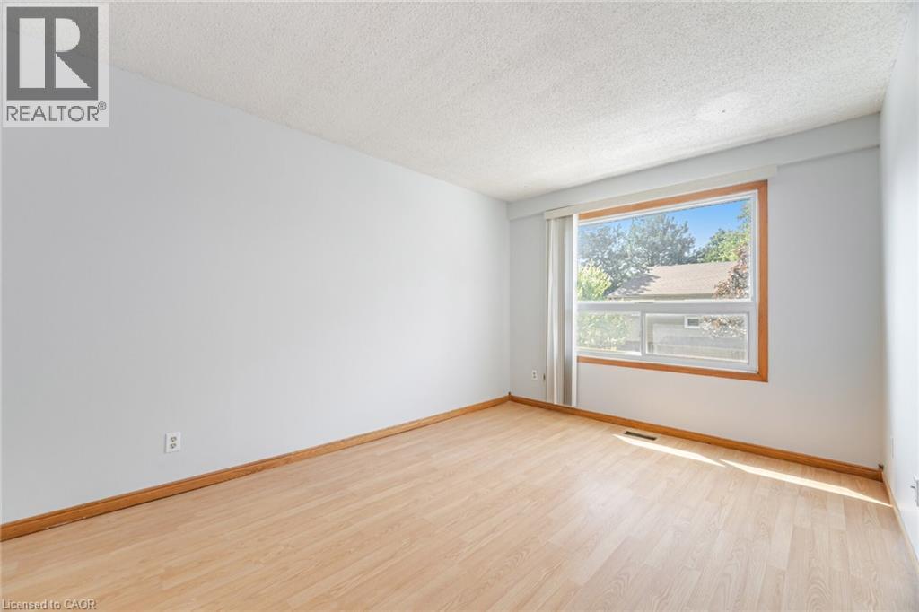 Photo 16 of 281 Bluevale Street N Unit 23, Waterloo ON