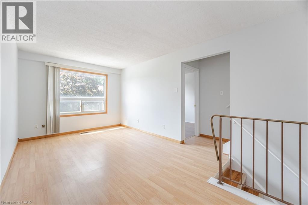 Photo 17 of 281 Bluevale Street N Unit 23, Waterloo ON