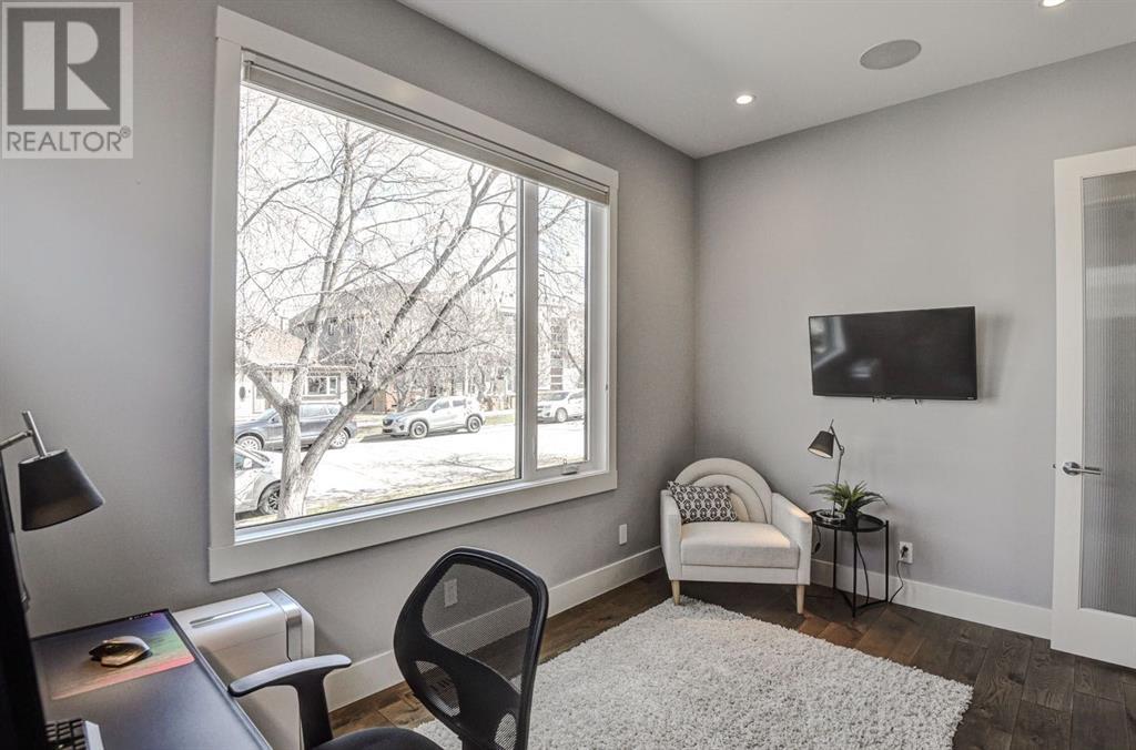 Single Family House for Sale in   Street NE Bridgeland/Riverside Calgary 