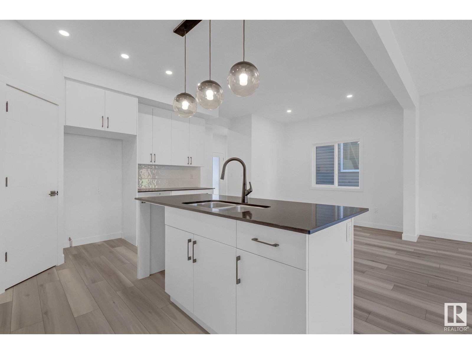 106 Royal Street, St. Albert