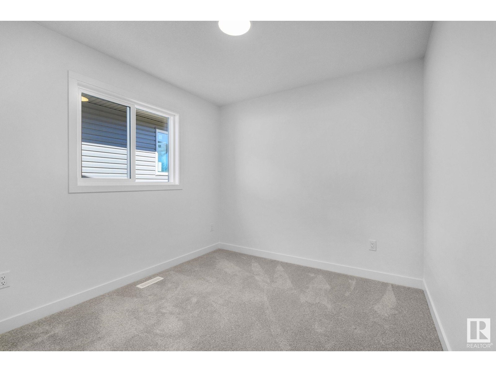 106 Royal Street, St. Albert