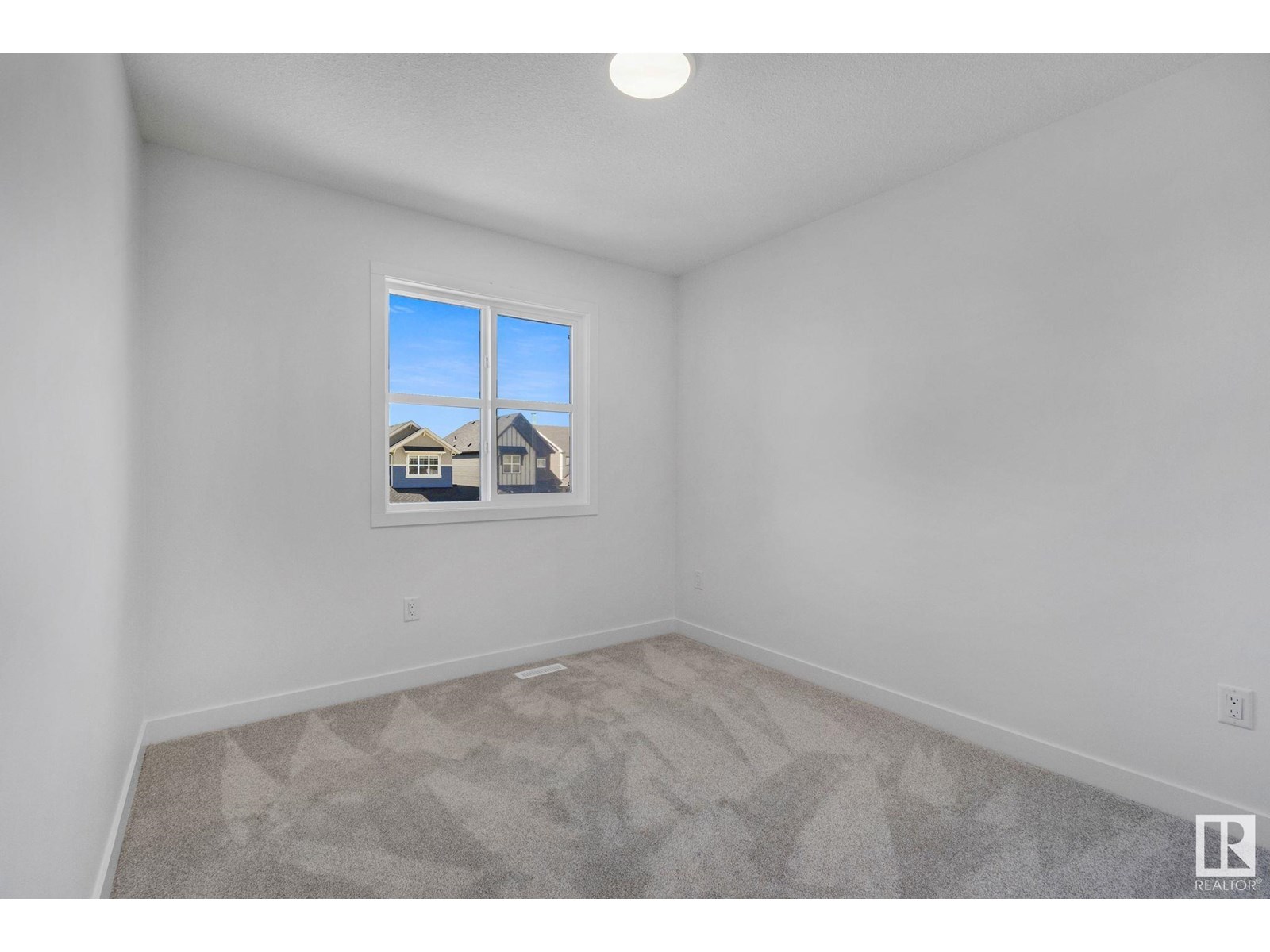 106 Royal Street, St. Albert