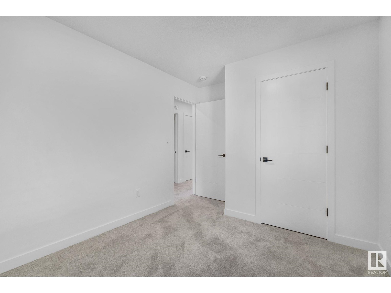 106 Royal Street, St. Albert