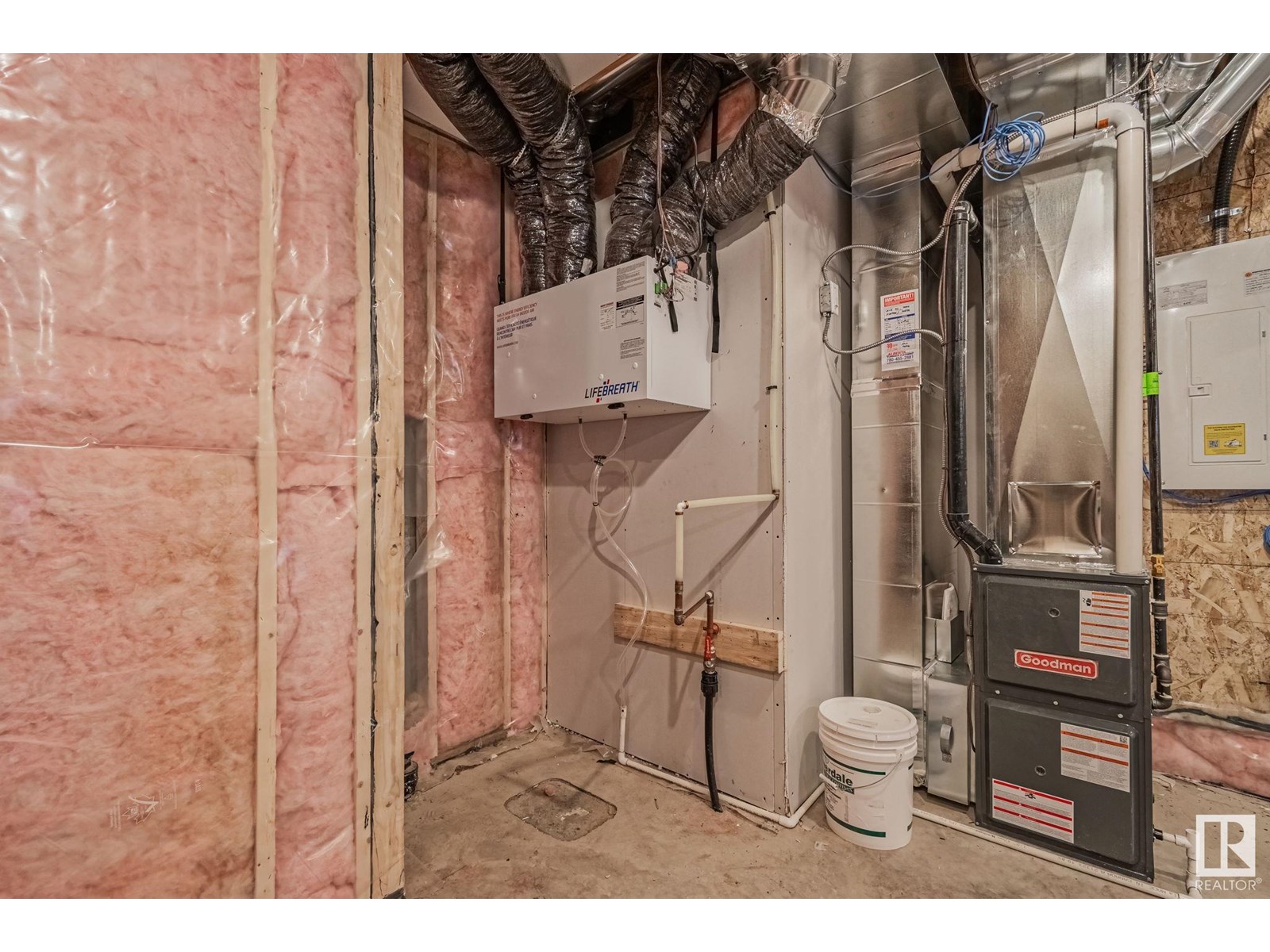 106 Royal Street, St. Albert