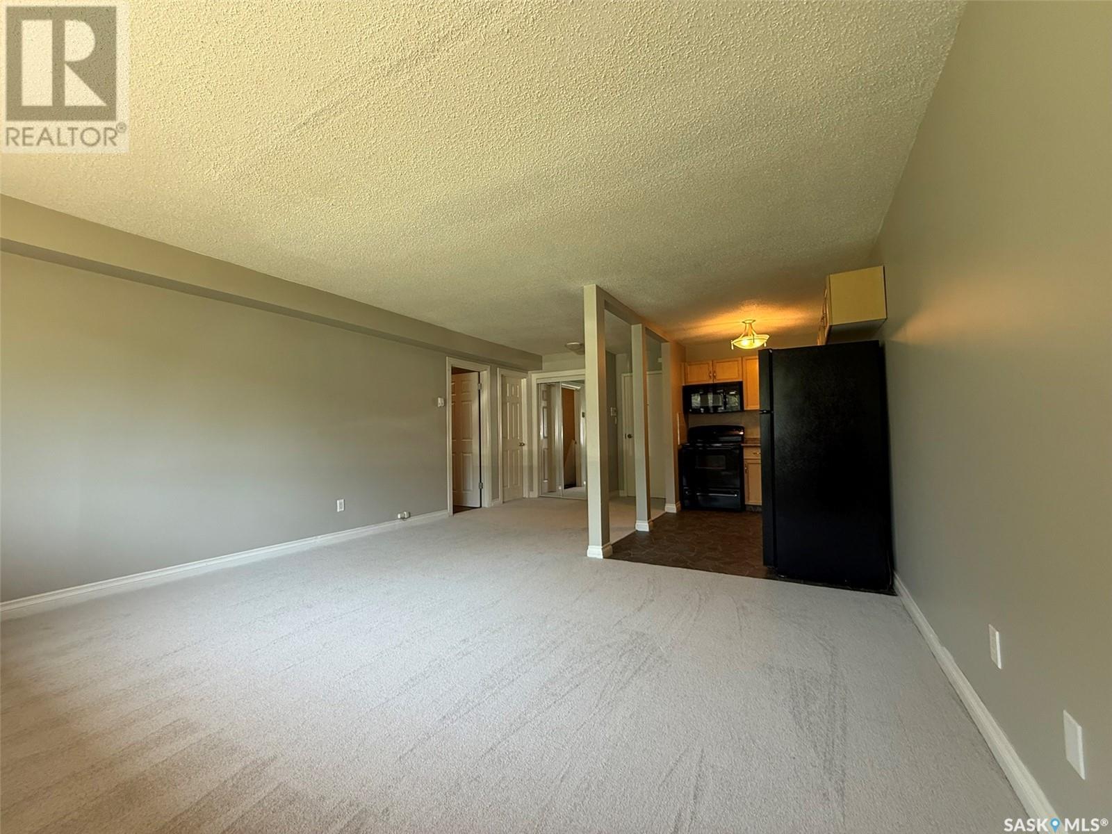 Photo 13 of 3 1811 8th Avenue N, Regina SK