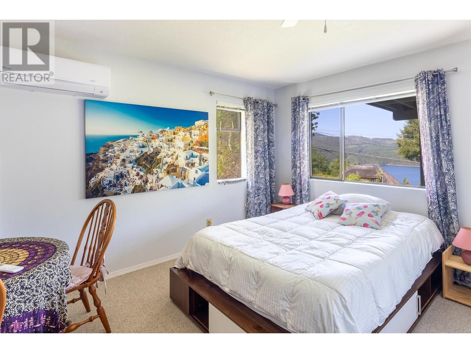 5821 DEERHORN DRIVE, Sechelt