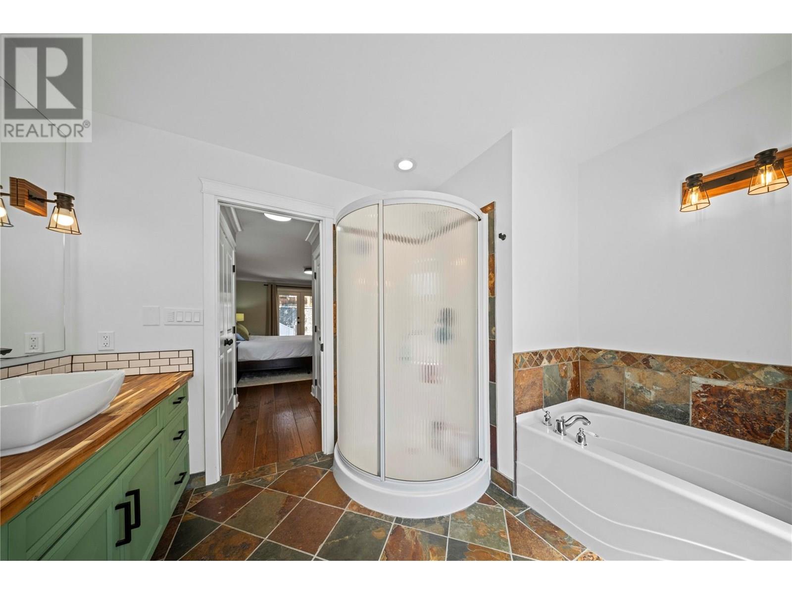 Photo 6 of 1548 Assiniboine Road, Kamloops BC