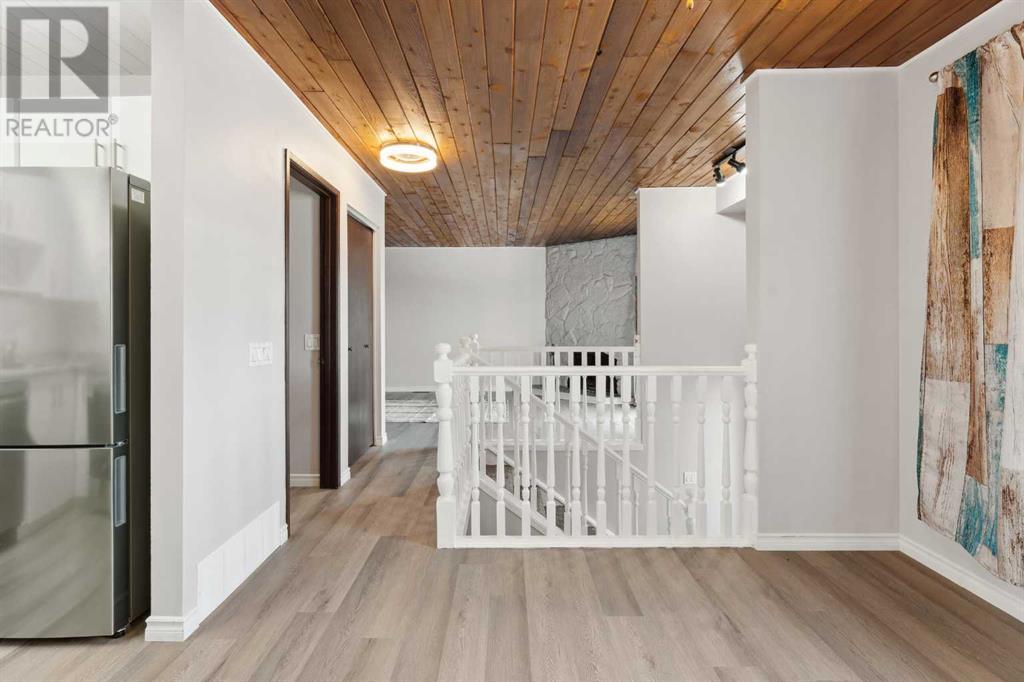 Single Family House Bi-level for Sale in E   Street SE Forest Lawn Calgary 