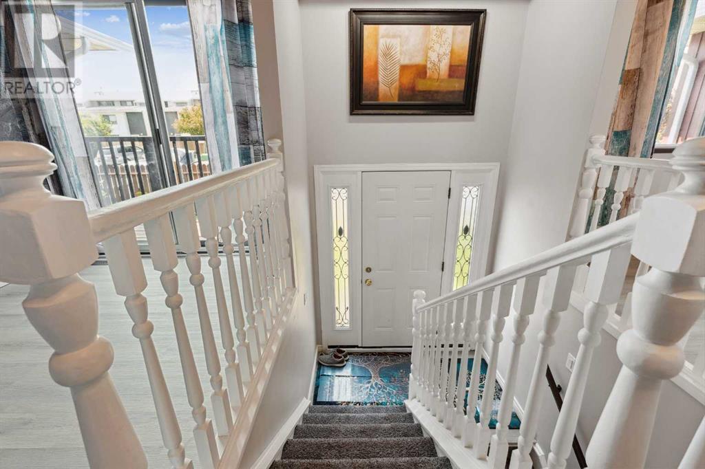 Single Family House Bi-level for Sale in E   Street SE Forest Lawn Calgary 