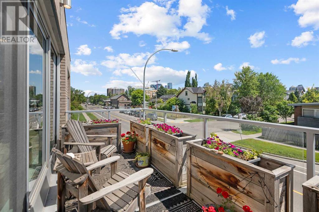 Single Family House for Sale in    Avenue NW Hillhurst Calgary 