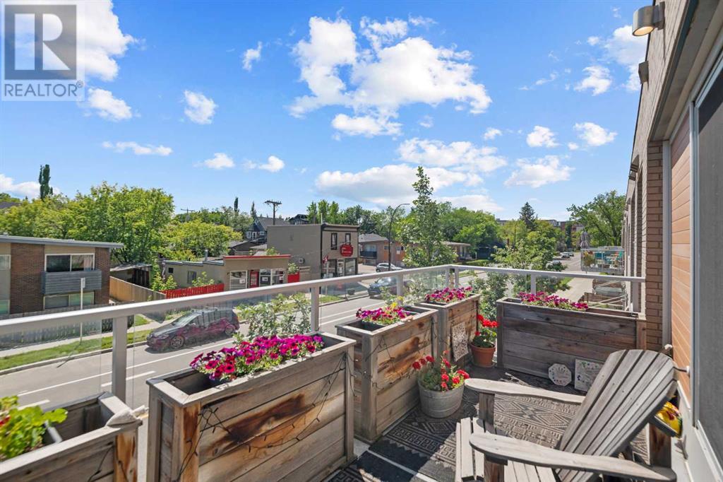 Single Family House for Sale in    Avenue NW Hillhurst Calgary 