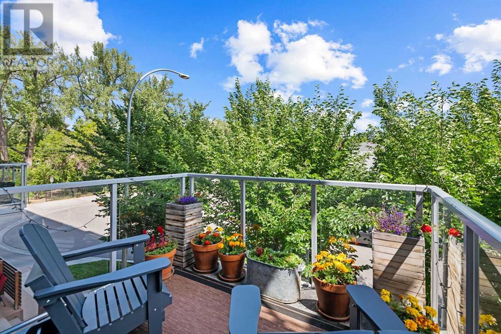 Single Family House for Sale in    Avenue NW Hillhurst Calgary 