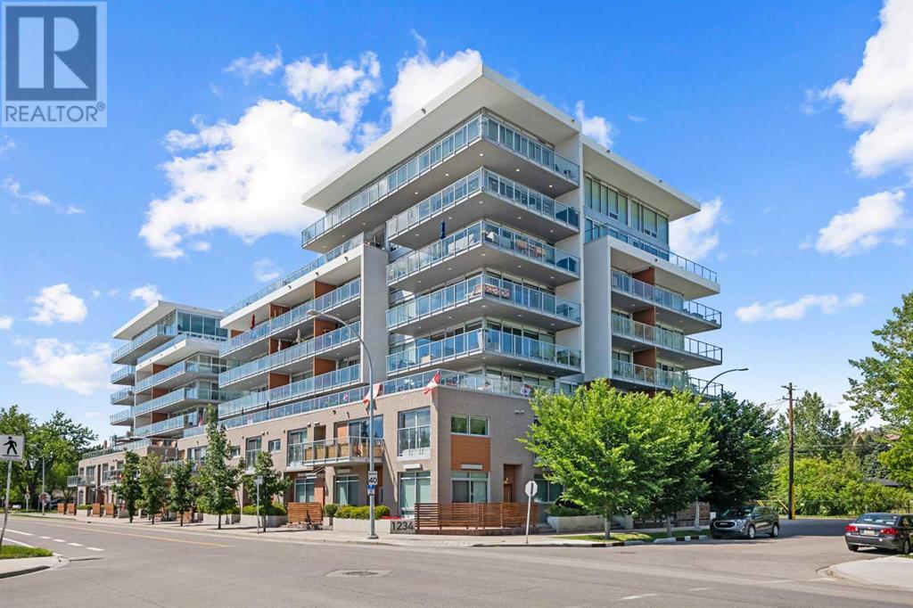 Single Family House for Sale in    Avenue NW Hillhurst Calgary 