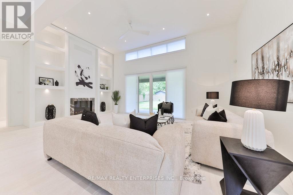 Photo 30 of 34 Onaway Road, Mississauga ON