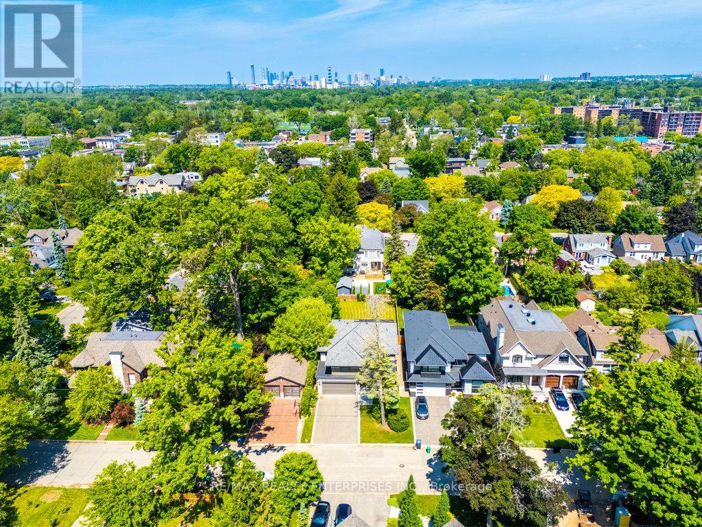 Photo 45 of 34 Onaway Road, Mississauga ON
