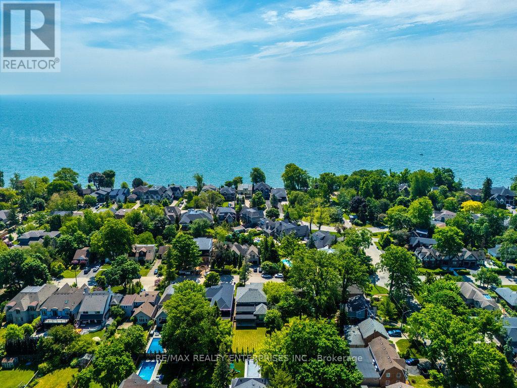 Photo 29 of 34 Onaway Road, Mississauga ON