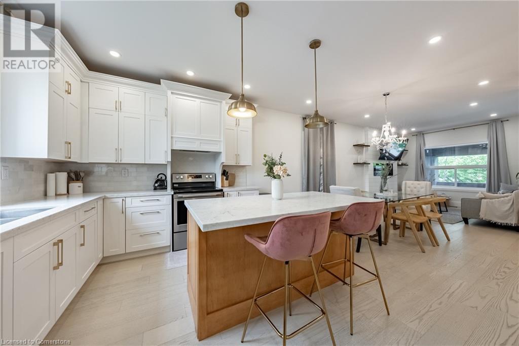 Photo 14 of 302 Dunsmure Road, Hamilton ON