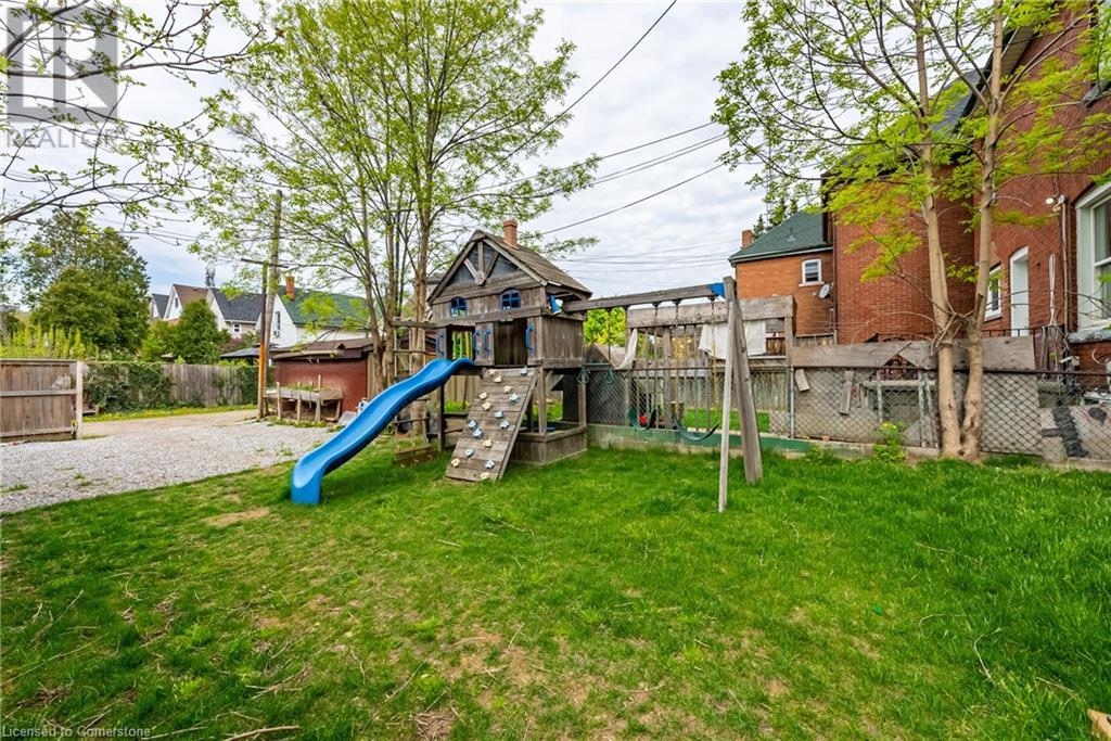 Photo 15 of 302 Dunsmure Road, Hamilton ON