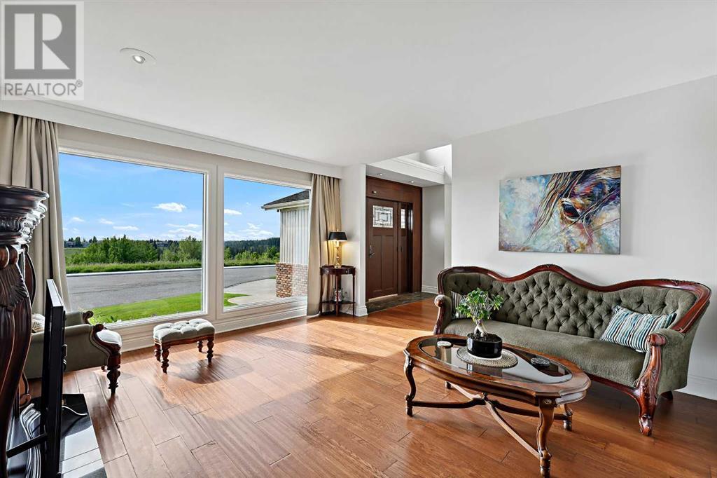 163 Woodhaven Crescent SW, Calgary, Alberta