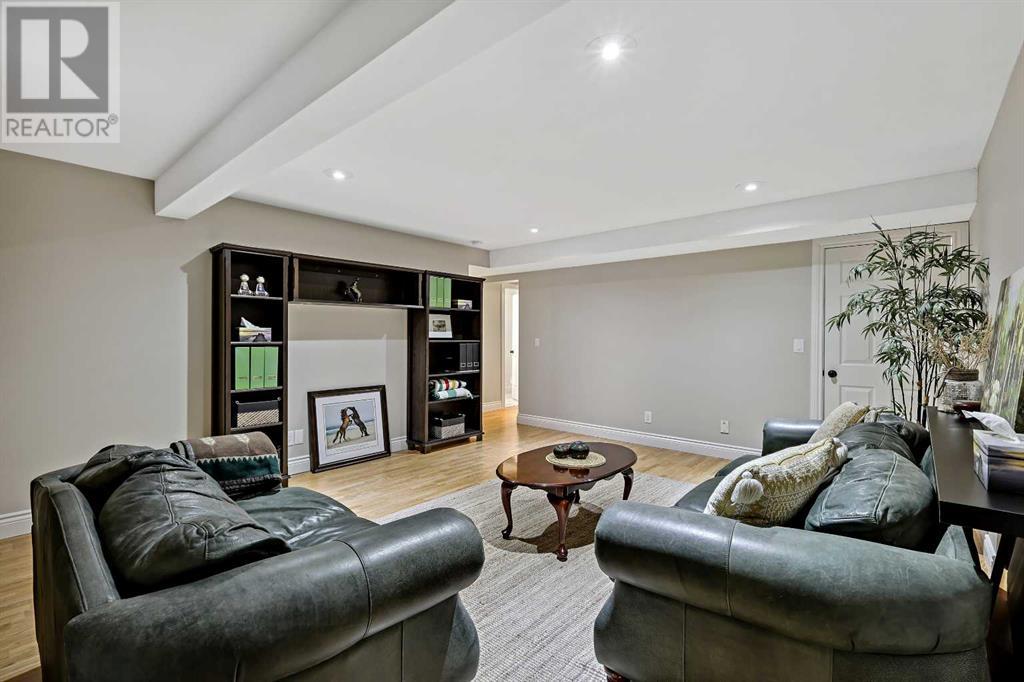Single Family House for Sale in  Woodhaven Crescent SW Woodbine Calgary 