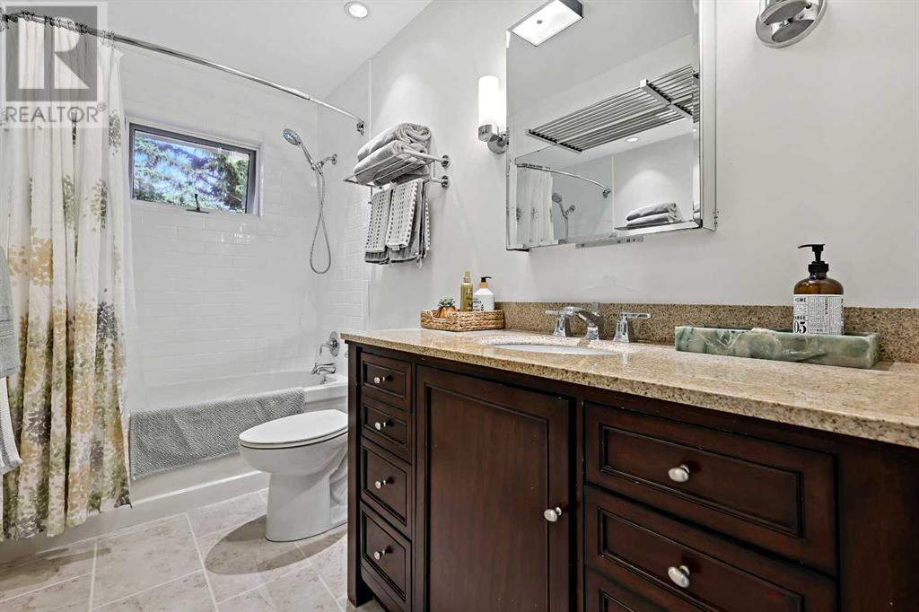 Single Family House for Sale in  Woodhaven Crescent SW Woodbine Calgary 