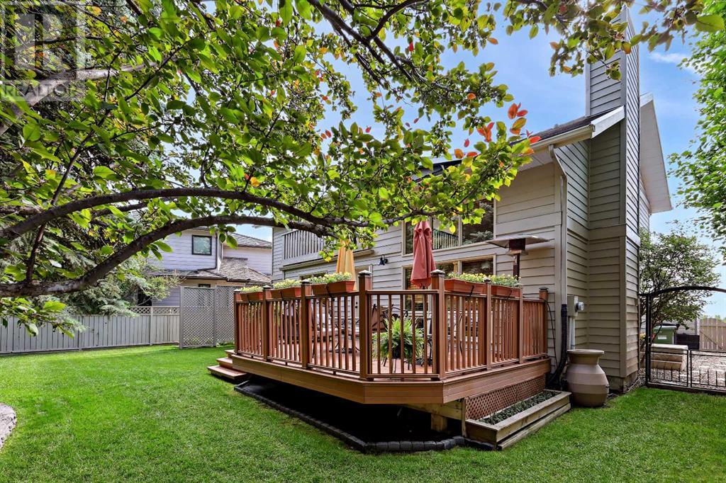 Single Family House for Sale in  Woodhaven Crescent SW Woodbine Calgary 