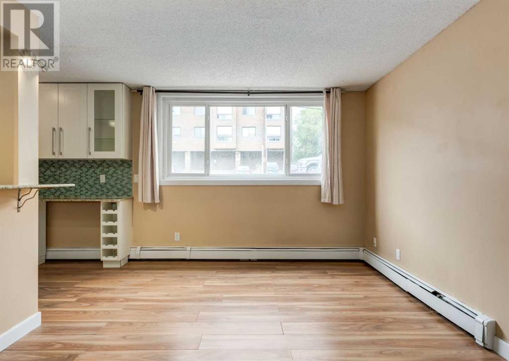 102, 1817 16 Street SW, Calgary, Alberta