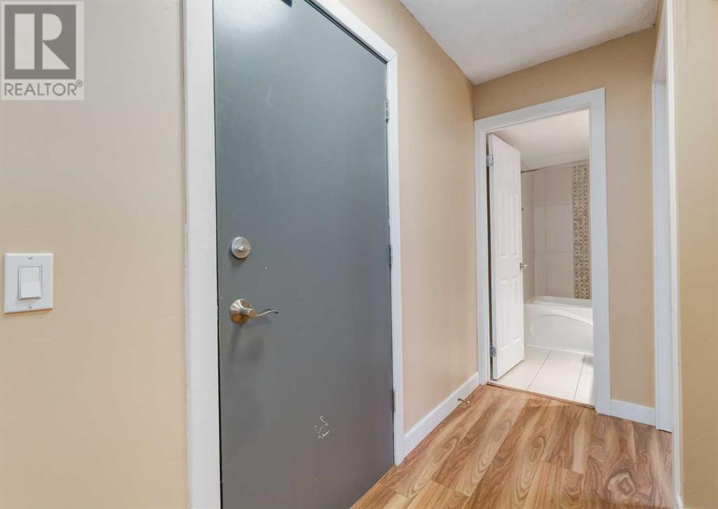 Single Family House for Sale in    Street SW Bankview Calgary 