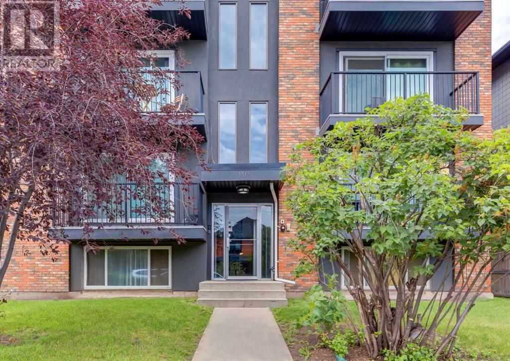 Single Family House for Sale in    Street SW Bankview Calgary 