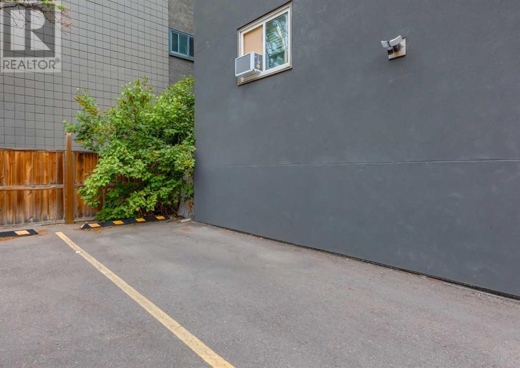Single Family House for Sale in    Street SW Bankview Calgary 