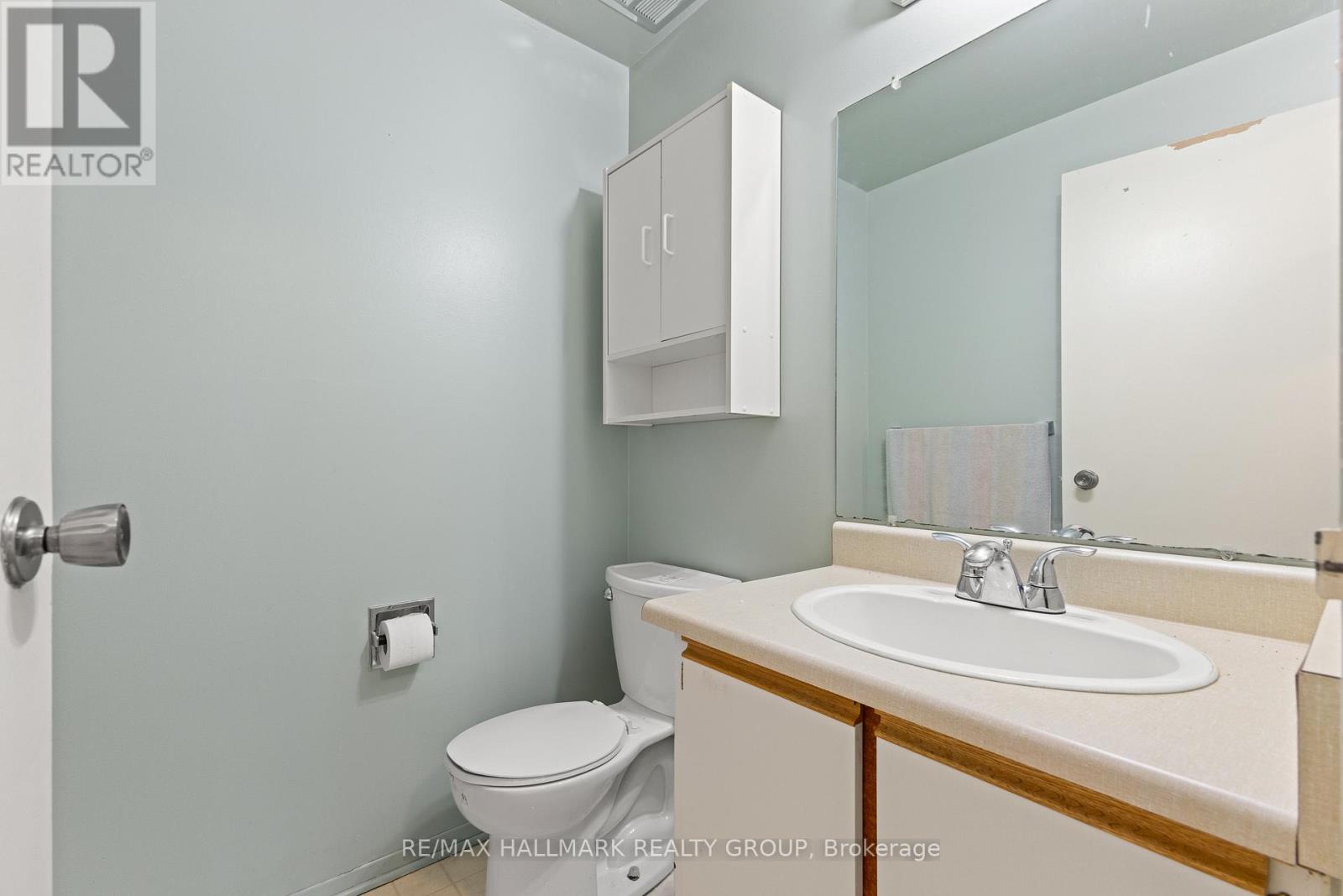 Photo 9 of 55 River Garden Private, Ottawa ON