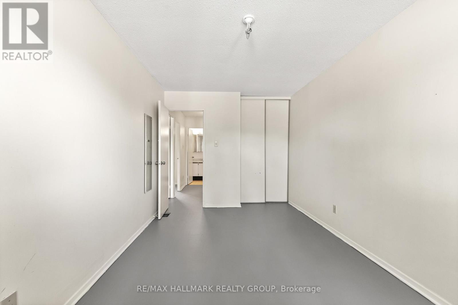 Photo 35 of 55 River Garden Private, Ottawa ON