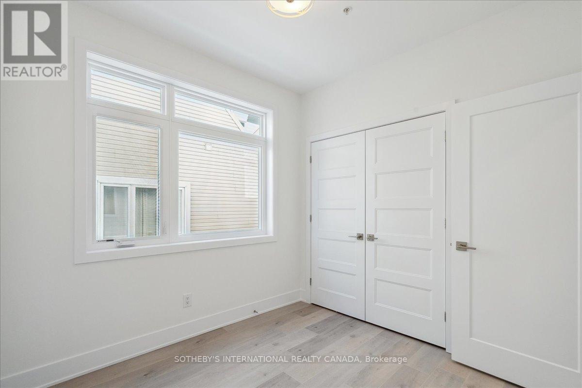 Photo 24 of 683 Melbourne Avenue, Ottawa ON