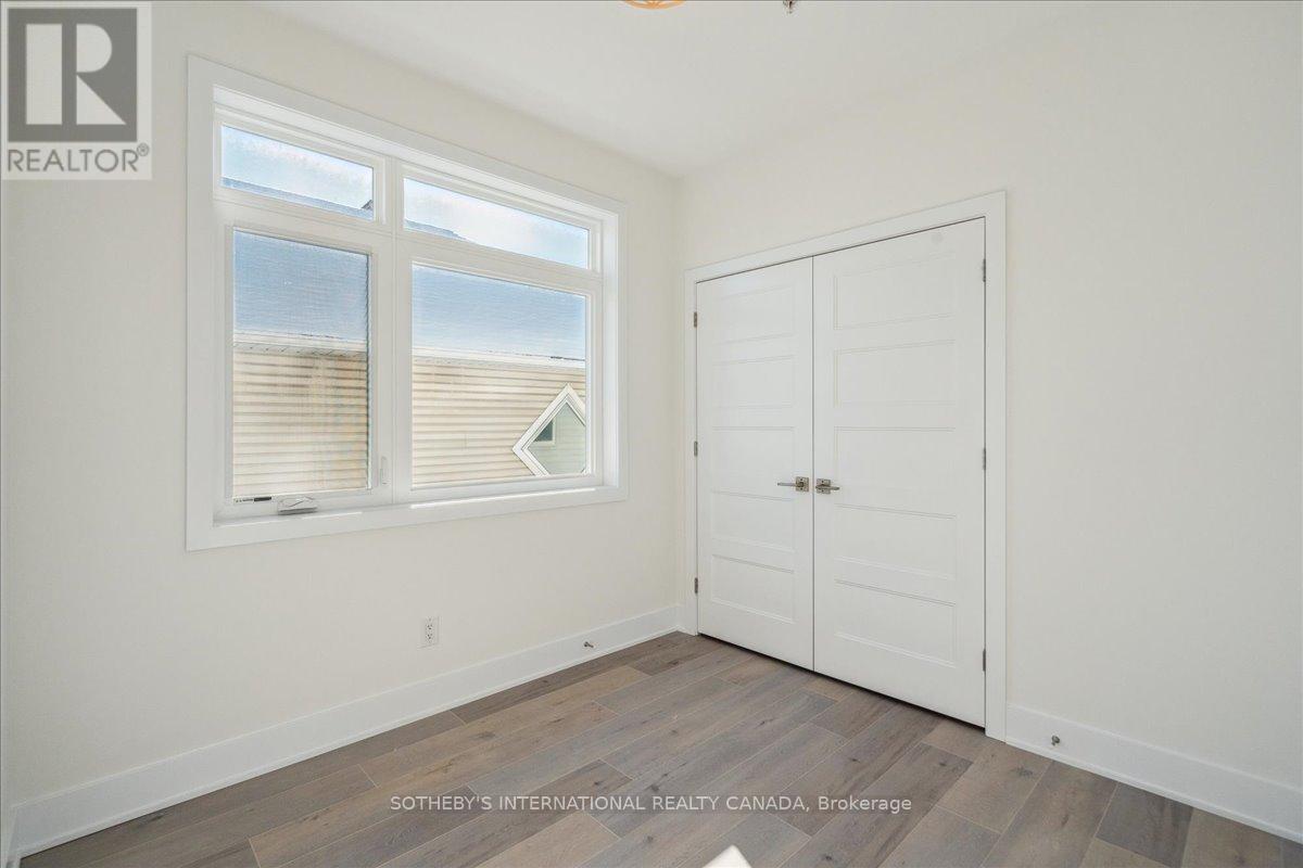 Photo 42 of 683 Melbourne Avenue, Ottawa ON