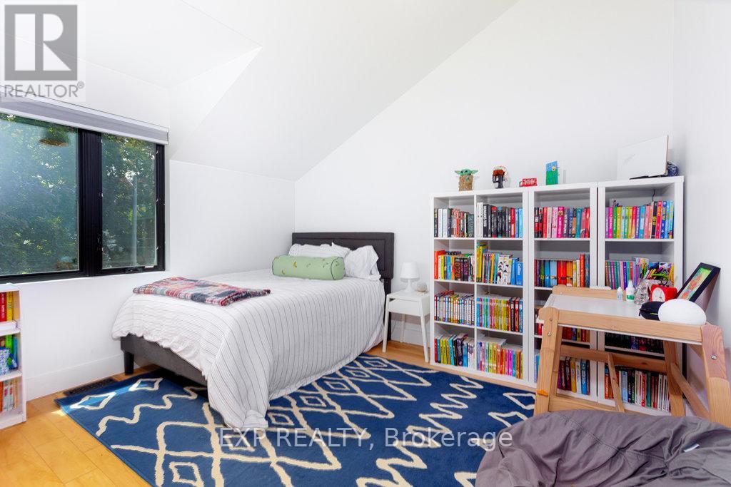 Photo 2 of 179 Mountbatten Avenue, Ottawa ON