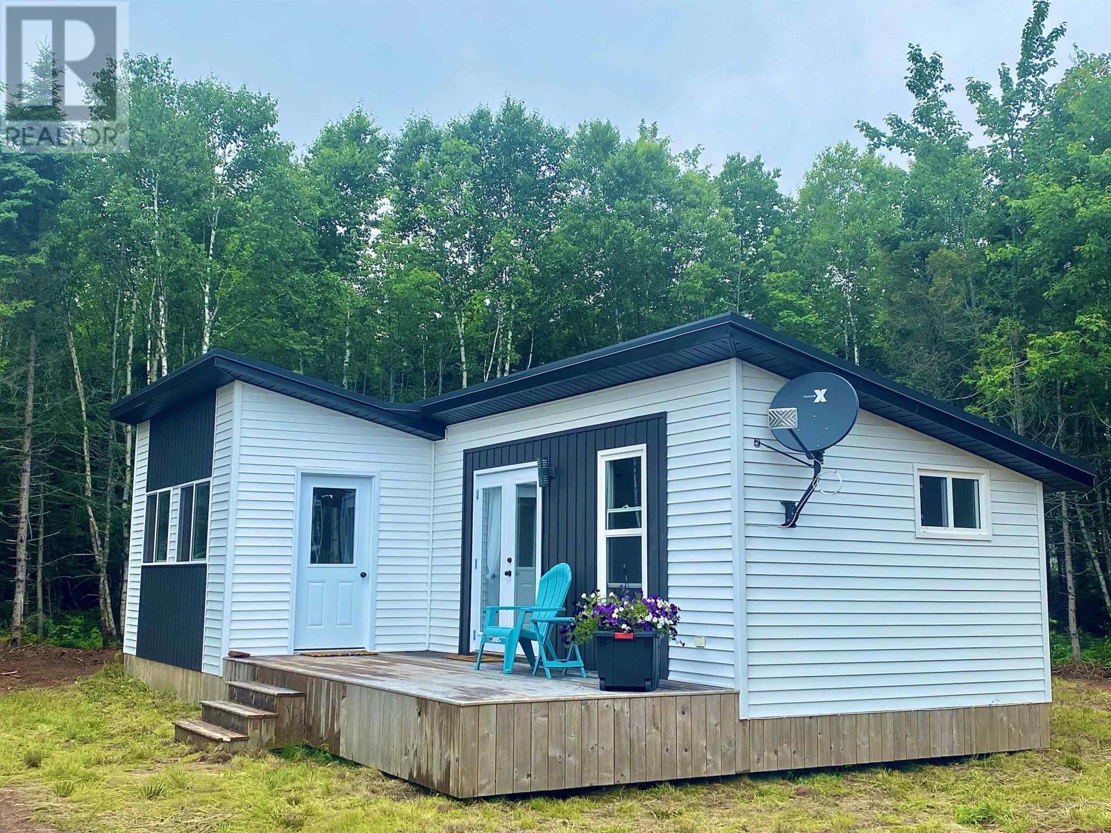 36 FRANCIS Drive - 2
